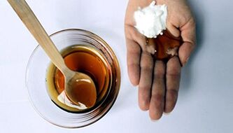 Unha mestura de bicarbonato de sodio e mel é un remedio popular para aumentar o fluxo sanguíneo ao pene
